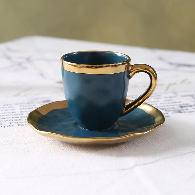 طقم فناجين قهوة صغيرة من السير - مراجعة Coffee Tea Catering وسعره